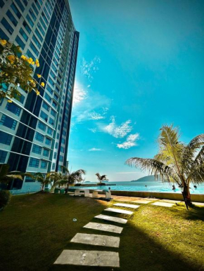 Jesselton Quay by MS